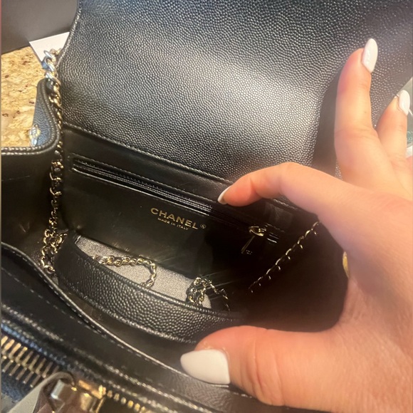 Chanel Affinity Small Bag Authentic ❤️❤️❤️ - Picture 5 of 13